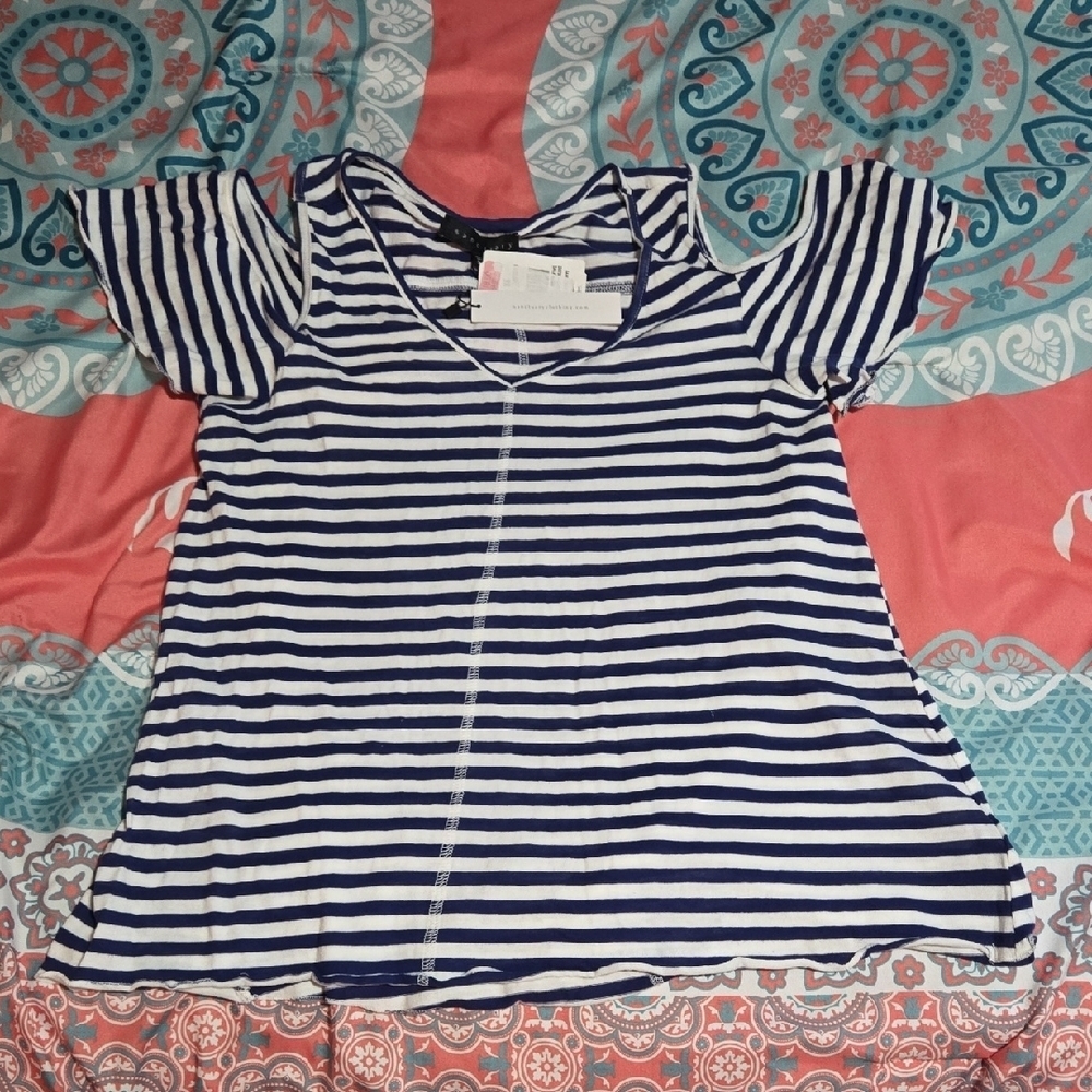 3/$10 Sanctuary Cold Shoulder Navy and White Striped Top